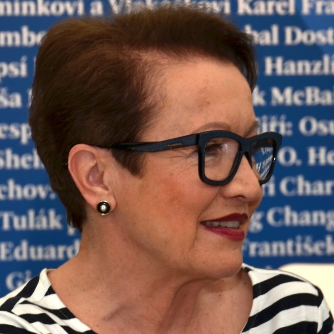 Před několika roky pak Hanu Maciuchovou postihla rakovina prsu, kterou dokázala porazit.
