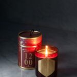 Vonná svíčka ve skleničce, 299 Kč.