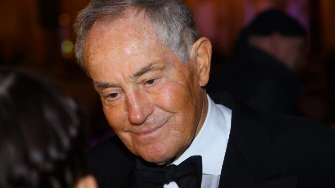 Jan Tříska by oslavil 85. narozeniny: Komunisti ho donutili k odvážnému kroku, jeho rodina padla na samotné dno