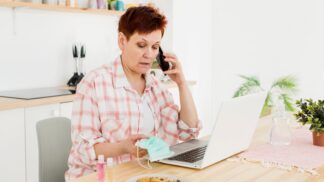 Lucie (47): Koronavirus udělal z manžela hypochondra. Nedá se s ním vydržet