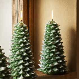 Dekorativní svíčka stromek, 549 Kč.