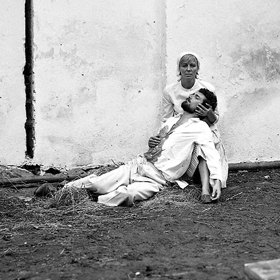 Točilo se v obci Bystré, i když se děj odehrává v Kelči. Tam ale režiséra Vojtěcha Jasného považovali za neznaboha. 
