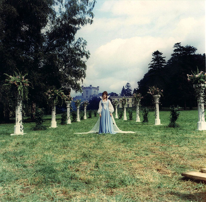 Původní námět zpracovala Božena Němcová.