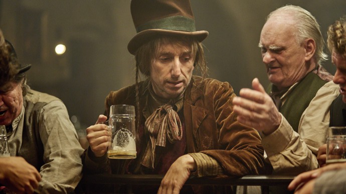 Marek Cpin se u výroby kostýmů pro pohádku Hodinářův učeň inspiroval koncem 19. století, konkrétně pak dobou kolem roku 1880. To byla vrcholná éra viktoriánské Anglie, romantismu i průmyslové revoluce.