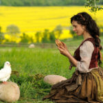 Popelka: Německá verze klasické pohádky. Milé děvče zneužívané macechou a její zlou dcerou, na které se však usměje štěstí.
