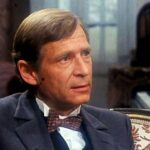 Smrt v kruhu: Jiří Kodet jako šarmantní elegán, inspektor Vrba.
