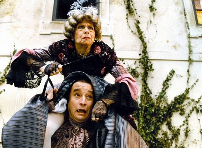 Herečka Nelly Gaierová zemřela dva roky po natáčení ve věku 87 let. Byla to její poslední výrazná role.