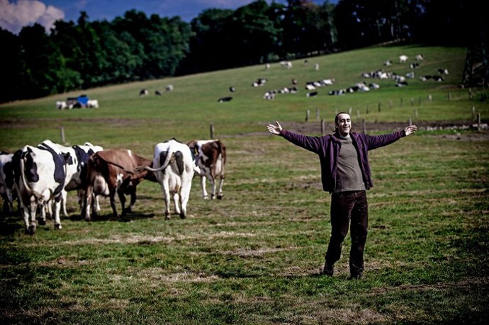 V komedii Teorie tygra se objevuje také Jakub Kohák.
