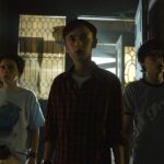 Některé sekvence z knížky byly ve filmu raději vynechány. Tvůrcům například přišlo nemístné natočit sexuální scény nezletilých.