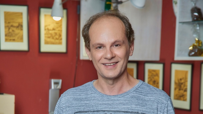 Bedřich Liška (Adrian Jastraban) strávil v seriálu Ulice dlouhých 17 let.