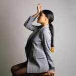 Oversized saka vám protáhnou siluetu, navíc působí velmi žensky.