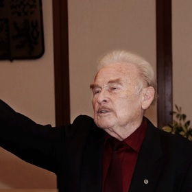 Do jeho života ale zasáhla i těžká nemoc. Díky Janě Hlaváčové se mu ale na nějakou dobu vrátila chuť do života, kterou ztratil po chemoterapii.