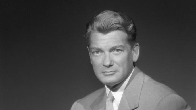 Je potřeba hledat jiný vzor pravého muže? I když jej ale ženy obdivovaly a nejedna by s ním ráda sdílela svůj život, herec měl v srdci svého přítele Jeana Cocteaua. Zajímavý může být i původ Jeana Maraise – gestapo vypátralo jeho stopu do Bohuslavic, kde se zajímali o jistého Jana Mareše...