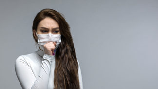 Jiřina (34): Ležím doma s covidem a manžel na mě řve, že jsem mu tím zničila život