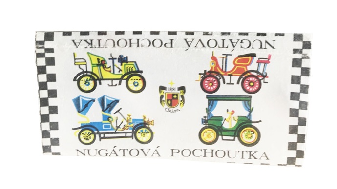 A další „pochoutka". Někteří měli tu nugátovou raději než čokoládovou, ale už její konzistence dávala tušit, že jde o něco trochu jiného.