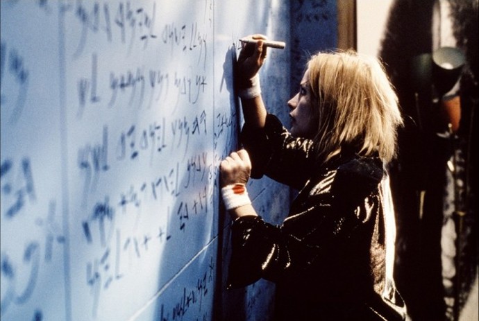 Alternativní název filmu zněl Svatá Františka z Pittsburghu.