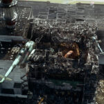 ...on musí začít odklízet trosky reaktoru.