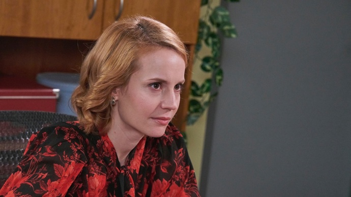 Ája má za všech okolností svoje plány, kterých se drží a pomáhají jí vybruslit z malérů. Jak to ale dopadne s plánovaným císařským řezem?