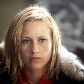 Jméno hlavní hrdinky Frankie (Frances) odkazuje na svatého Františka z Assisi, který byl prvním člověkem, u něhož se stigmata objevila.