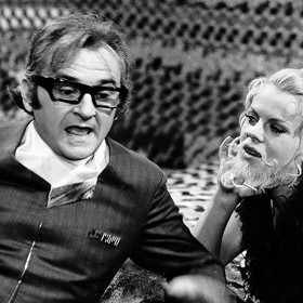 Iva Janžurová měla problém s umělými vousy. Každý den se těšila na to, až je sundá. 