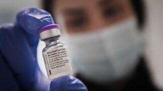 Britská mutace koronaviru děsí Česko: Tohle byste o ní měli vědět