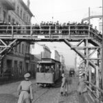 Zpočátku se mohlo zdát, že díky Rumkowskému se podaří Němce přesvědčit o užitečnosti Židů a budou uchráněni od trpkého osudu.