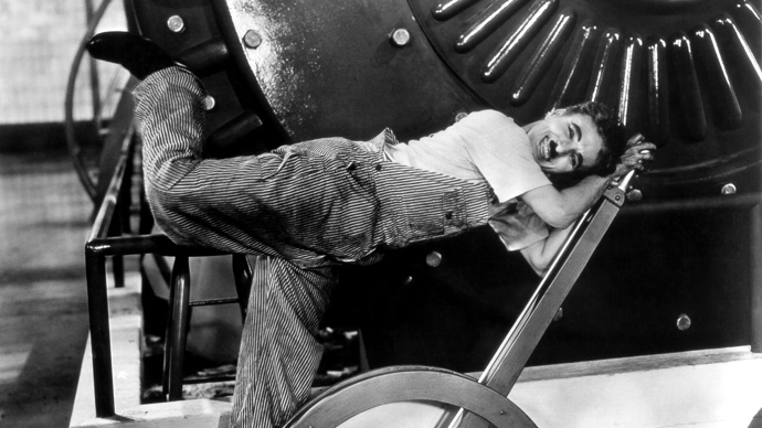 Moderní doba zaznamenala úspěch kamkoliv se podívala, jen v Německu se moc nelíbila ministerstvu propagandy. Joseph Goebbels ji zakázal promítat.