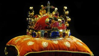 Kletba Svatováclavské koruny prý zničila Heydricha: Kdo si ji nasadí neoprávněně, do roka zemře