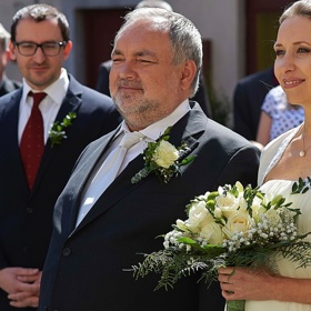 Lumír si bral Světlanu hned dvakrát. První manželství rozhodně nebylo idylické a Světlana byla velmi ráda, že se z něj vymanila. Druhý pokus už vyšel a potvrzuje to i narození malého Lexíka. Kdyby Světlana nedávno znenadání nezemřela, měli ti dva šanci na dlouhý a spokojený vztah.