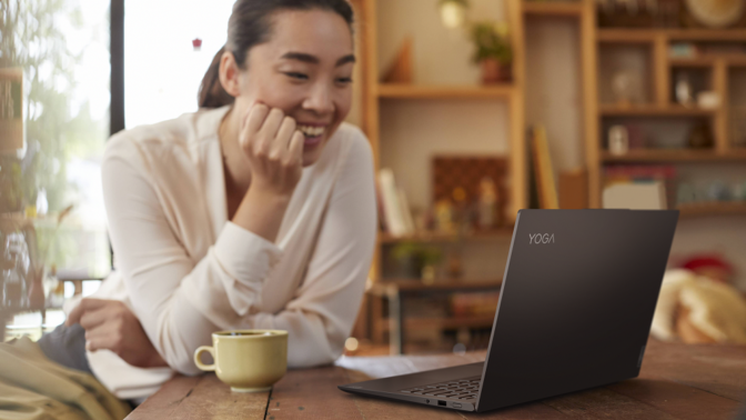 Jak zvládnout karanténu a nezbláznit se z toho? Lenovo Yoga vám s tím pomůže