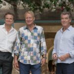 Ve filmu Mamma Mia! Here We Go Again se opět objeví trojice charismatických „tatínků" - Colin Firth, Stellan Skarsgård a Pierce Brosnan.