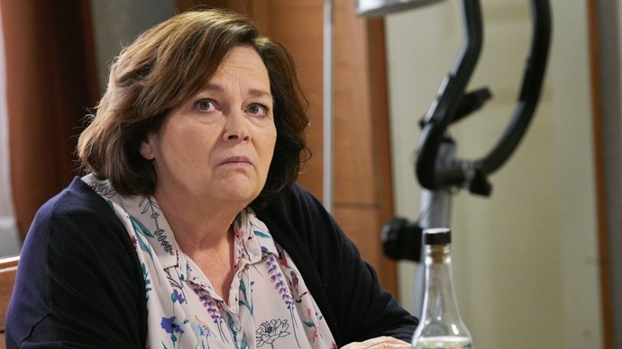 Láska je složitá v každém věku. Marie pořád miluje Jolanu, i když jí nemůže odpustit domnělou nevěru...