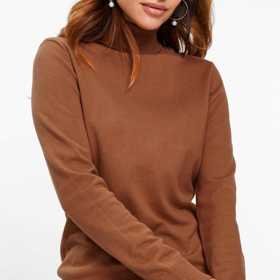 Noste roláky! Vždy vypadají šik! Klidně i s tepláky.