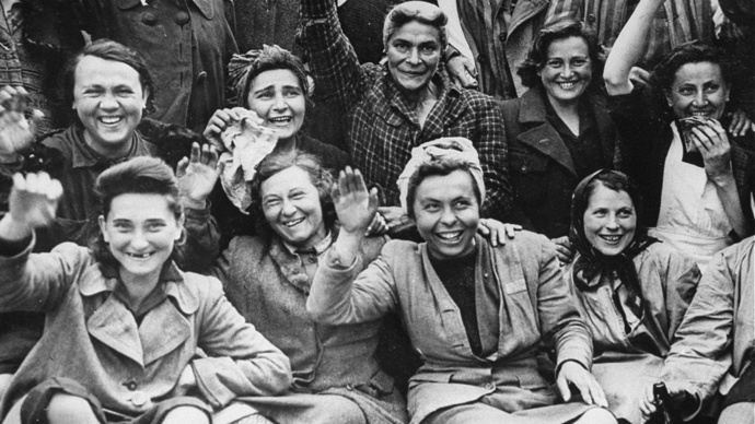 Tyto ženy měly velké štěstí – dožily se osvobození koncentračního tábora Dachau a mohly se vrátit domů.