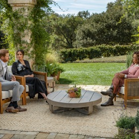 Rozhovor známé moderátorky Oprah Winfrey s princem Harrym a jeho ženou Meghan Markle vyvolal ve světě obrovskou vlnu nevole, ale i podpory.