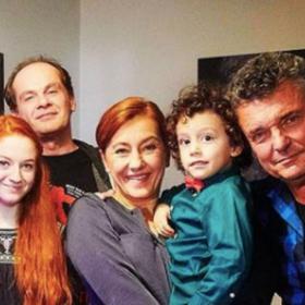 Miloš a jeho rodina, do které vlastně tak trochu patří i Bedřich...