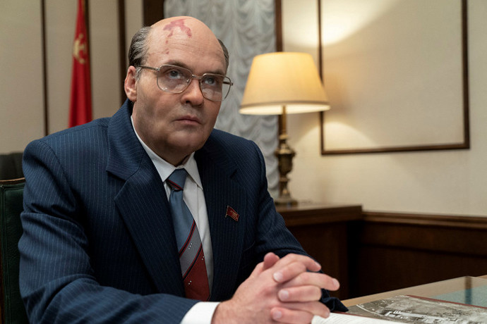 Náklady spojené s likvidací černobylské havárie se dle slov Michaila Gorbačova vyšplhaly na 18 miliard rublů, čili jeden roční rozpočet pro celé Rusko. Částka ale neustále roste. I dnes se o elektrárnu starají stovky lidí.