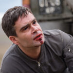 Do jeho těla se dostane nebezpečný mimozemský parazit.