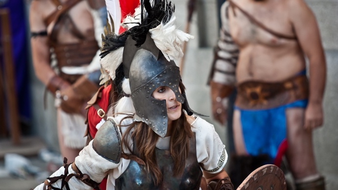 Gladiátorky trénovaly podobně jako muži. Do arény musely jít dobře připravené, aby se diváci dobře bavili...