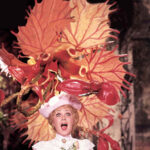 Ve filmech, jako je třeba legendární parodie Adéla ještě nevečeřela, hrála Naďa Konvalinková role naivních pohledných dívek.