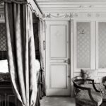 Postel s nebesy luxusní nábytek, tapety na stěnách... Nejluxusnější kajuta vyšla na 870 liber.