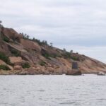 Je opravdu velmi malý, v průměru má pouhý kilometr. 
