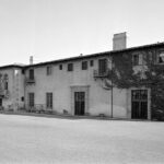 Harold Lloyd při stavbě domu pro rodinu šetřit nemusel...