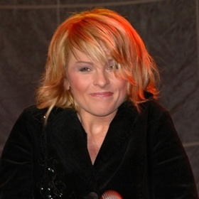 V posledních letech už bylo na Ivetě Bartošové hodně vidět, že není zdravá. I když se jí postupně přátelé snažili pomáhat, psychické problémy a závislost na alkoholu a lécích byly silnější než ona sama...