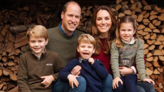 Princ William a Kate zveřejnili fotky k 10. výročí svatby, jen zásnubní prsten má cenu přes 8 milionů
