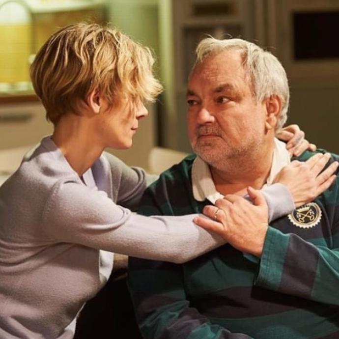 Lumír chvíli pokukoval i po Ingrid...