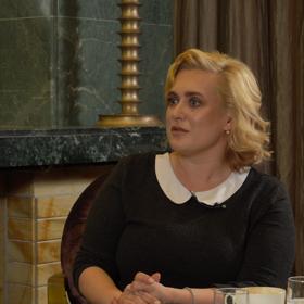 Bittnerová se zeptala i na práci v divadle a televizi.