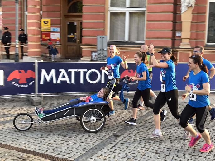 Společnost a sport si dovede užívat plnými doušky.