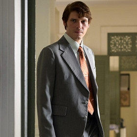 Na vzniku seriálu Had se podílel i bývalý nizozemský diplomat Herman Knippenberg. Poskytl tvůrcům všechny své materiály, které o vrahovi nashromáždil. 