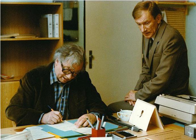 Na snímku spolupracoval i scenárista Vlastimil Venclík, který měl s povoláním revizora nemocných vlastní zkušenost.